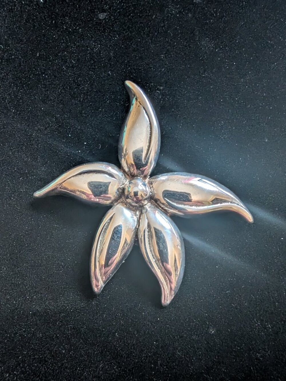 Women's Vintage Sterling Silver Flower Brooch